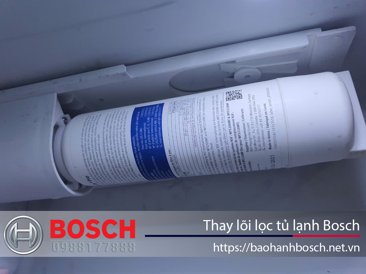 Thay lõi lọc tủ lạnh Bosch